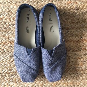TOMS Classic Alpargata flat size 7.5 navy